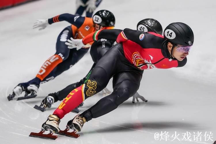 短道速滑世界杯:中国队表现抢眼挺进男子5000米接力半决赛 短道速滑世界杯:中国队表现抢眼挺进男子5000米接力半决赛